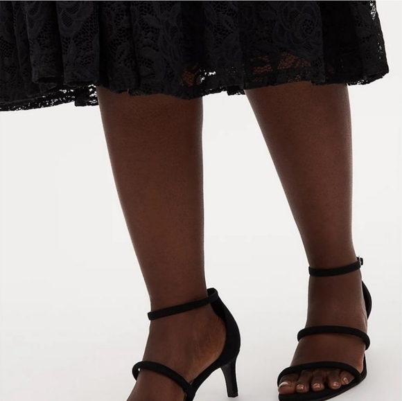 TORRID Black Faux Suede Strappy Set Back Heel Size 10 - Picture 3 of 13